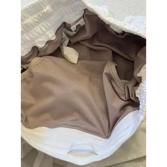 LuluLemon Hotty-Hot High-Rise Lined Shorts 2.5" white - Picture 7 of 7